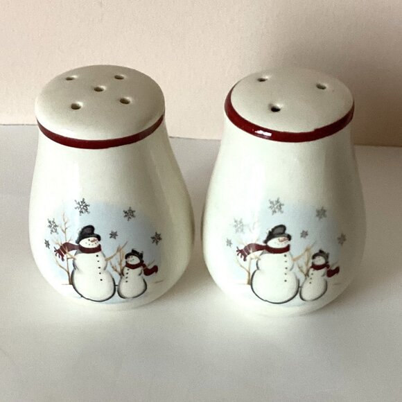 Vintage Christmas Salt and Pepper Shakers Snowmen Tableware Dinnerware - Picture 1 of 4